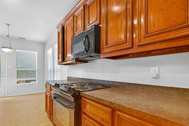 $2,400 | 2318 Kylie Court, Spring, TX 77386