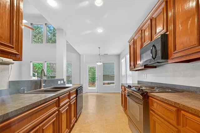 $2,400 | 2318 Kylie Court, Spring, TX 77386