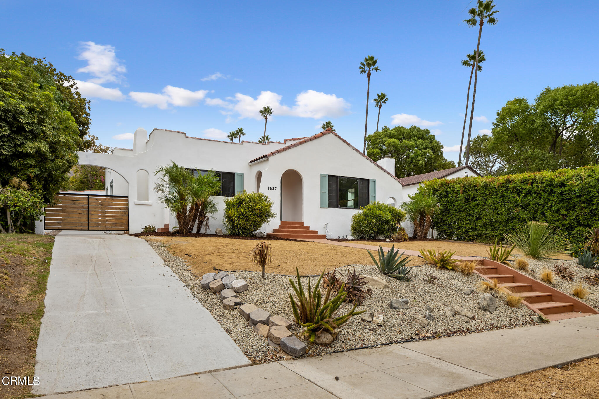 1637 West Kenneth Road Glendale, CA 91201 - Photo 4 of 46 1637 West Kenneth Rd _4