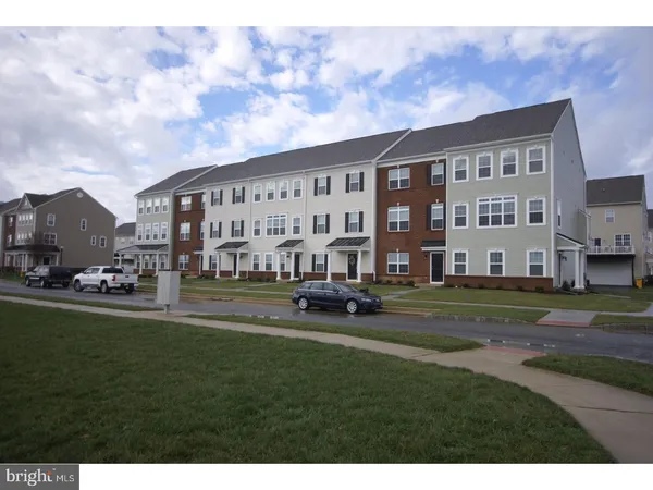 $2,800 | 307 South Parkway Drive, Middletown, DE 19709