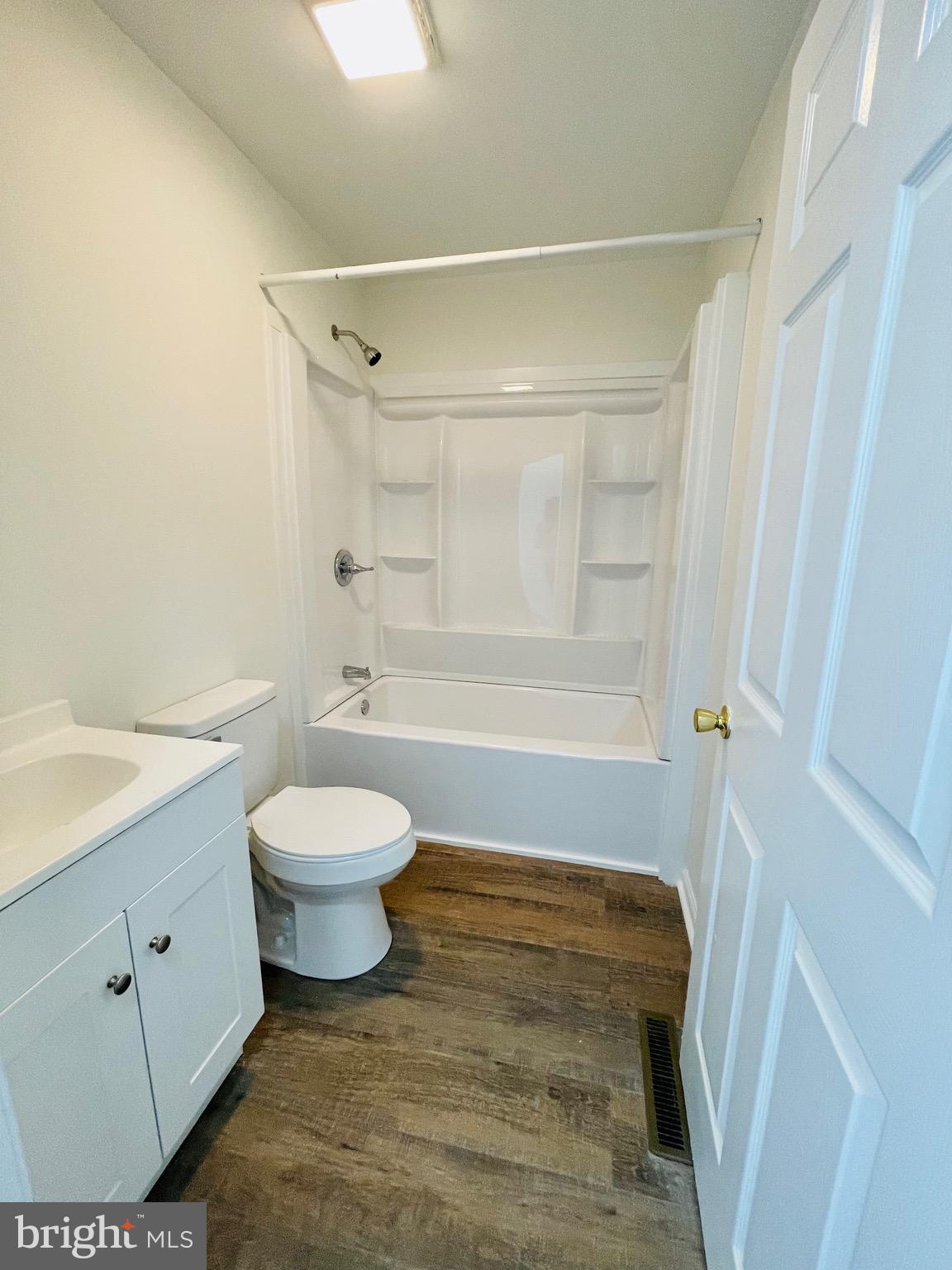 5707 Galestown - Reliance Road Rhodesdale, MD 21659 - Photo 17 of 33 a bathroom with a toilet and a shower