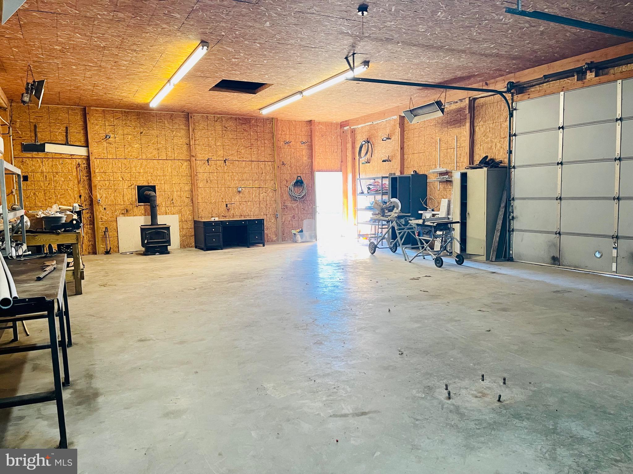 5707 Galestown - Reliance Road Rhodesdale, MD 21659 - Photo 30 of 33 a view of a indoor garage
