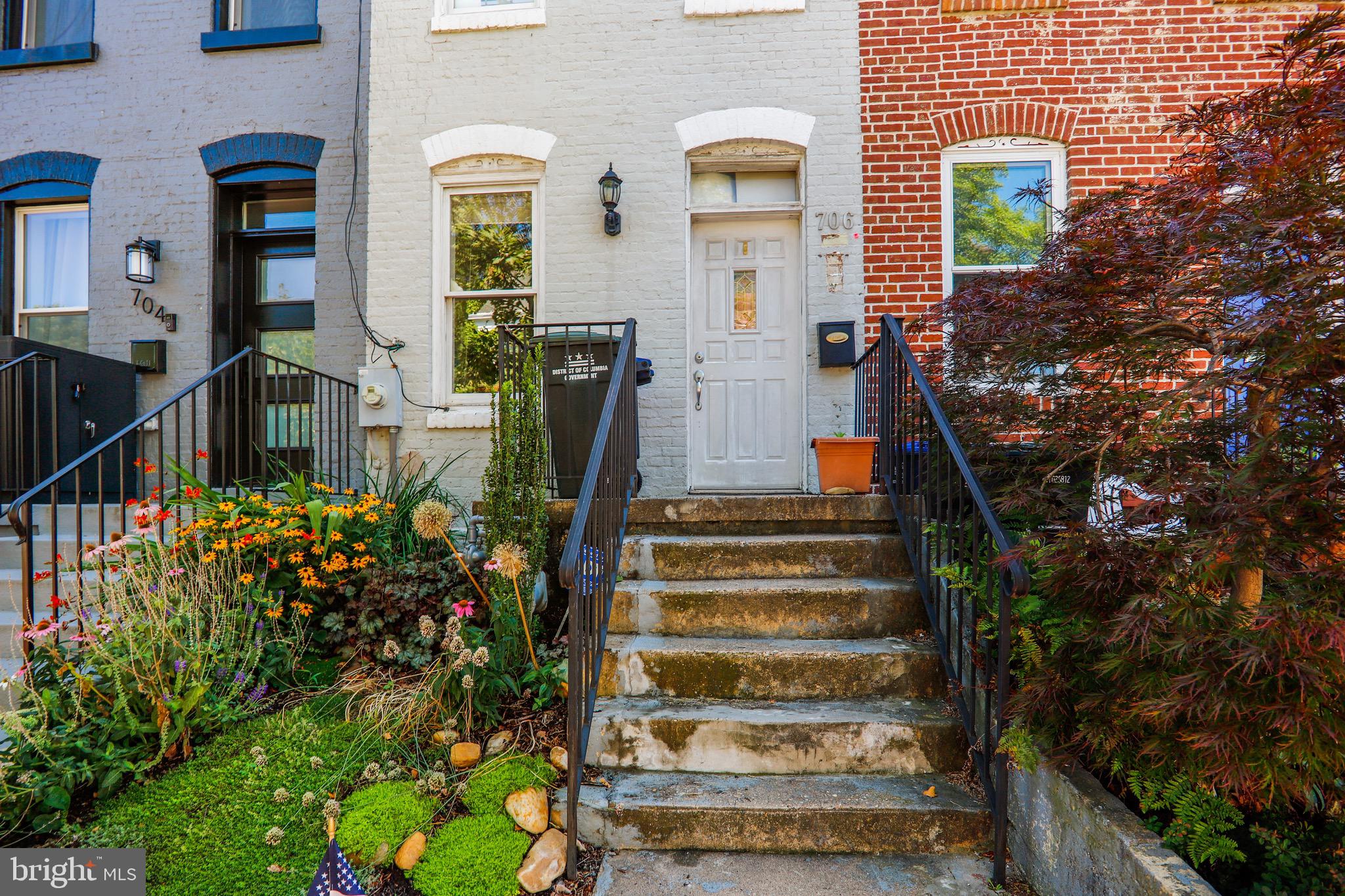 706 4th Street Southeast Washington, DC 20003 - Photo 1 of 25 Gallery Image 1