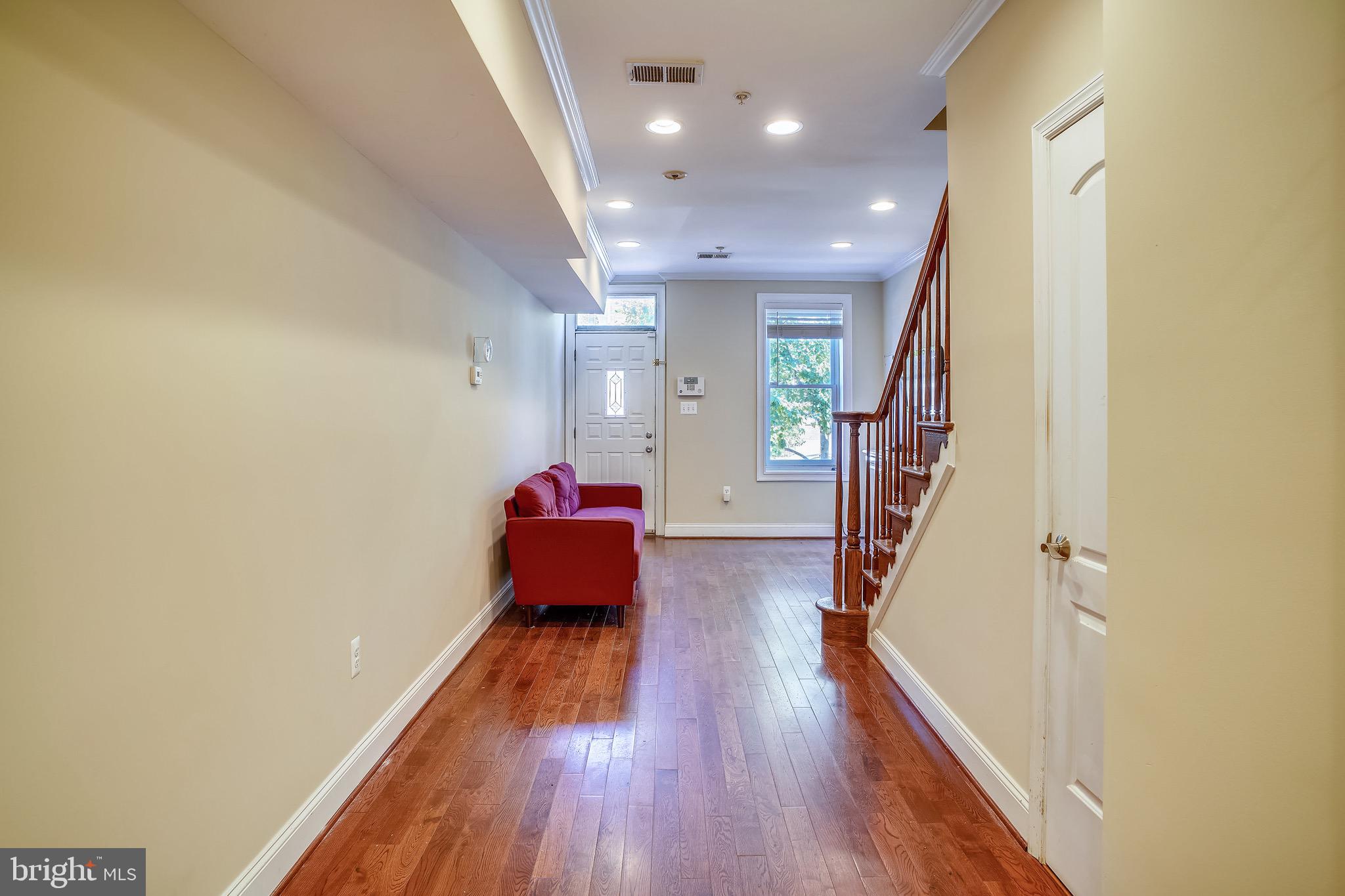 706 4th Street Southeast Washington, DC 20003 - Photo 12 of 25 Gallery Image 12