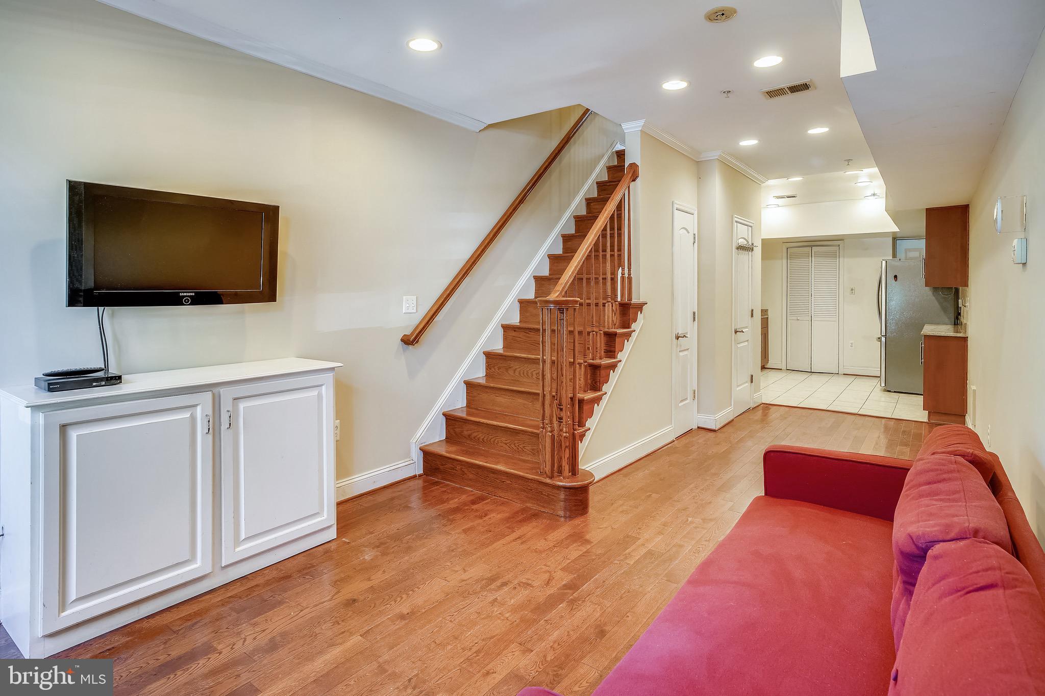 706 4th Street Southeast Washington, DC 20003 - Photo 17 of 25 Gallery Image 17