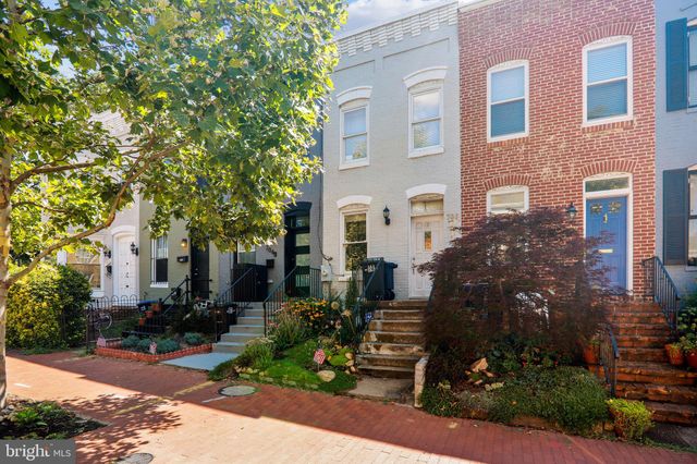 $647,000 | 706 4th Street Southeast, Washington, DC 20003