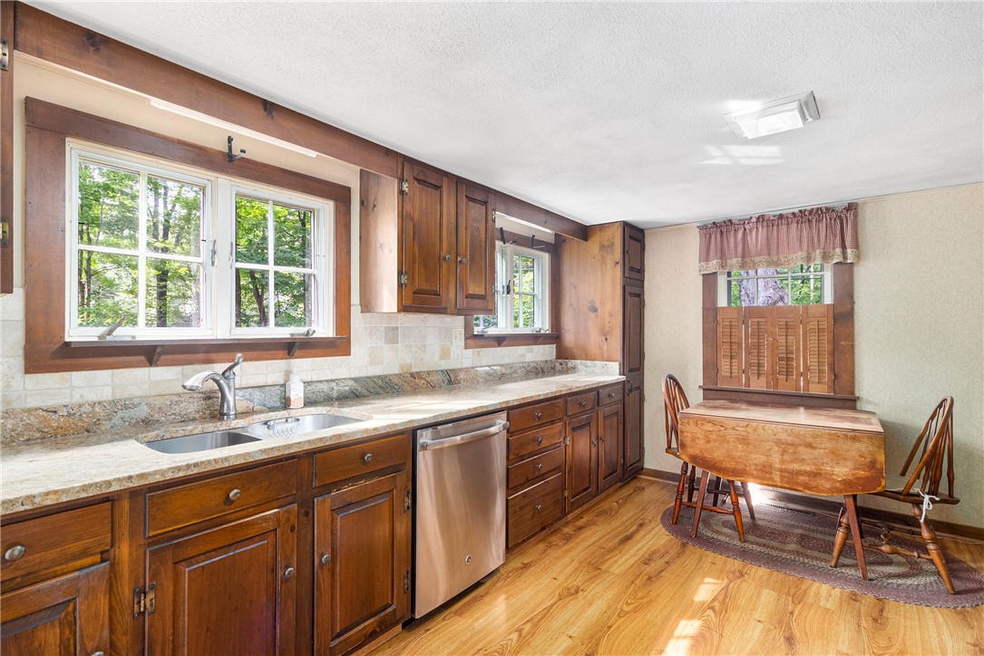 159 Evans Road Glocester, RI 02814 - Photo 12 of 50