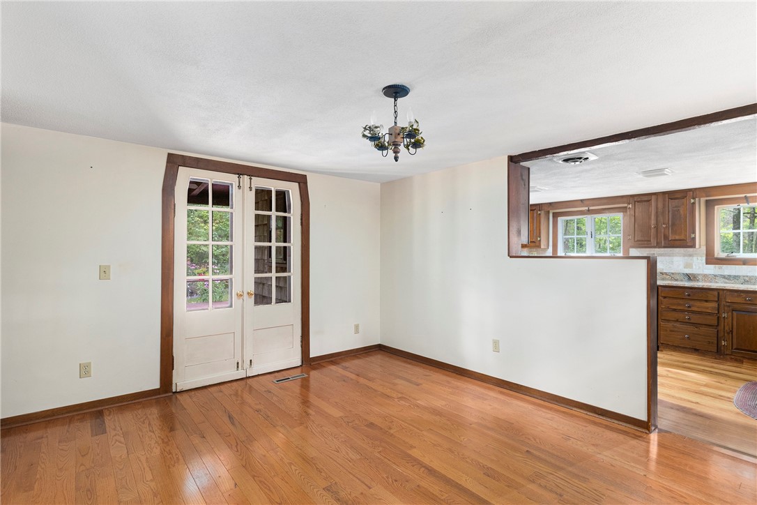 159 Evans Road Glocester, RI 02814 - Photo 16 of 50 Dining room