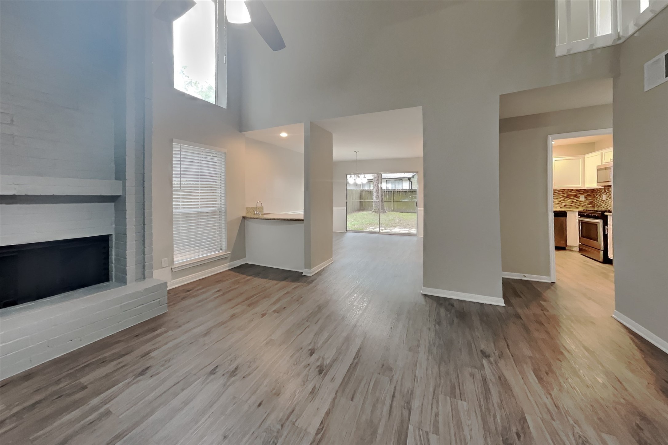 6 West Lance Leaf Road Spring, TX 77381 - Photo 2 of 19