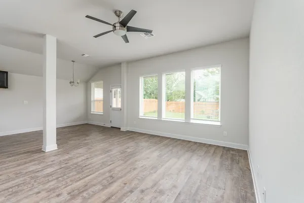 $2,100 | 527 Bridgestone Way, Buda, TX 78610