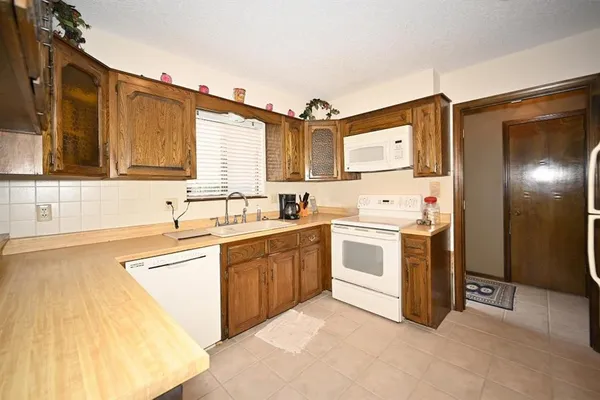 $425,000 | 2108 South 4 Street, Platte City, MO 64079