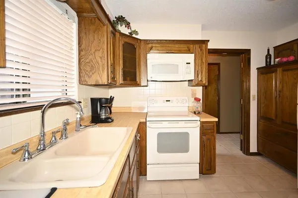 $425,000 | 2108 South 4 Street, Platte City, MO 64079
