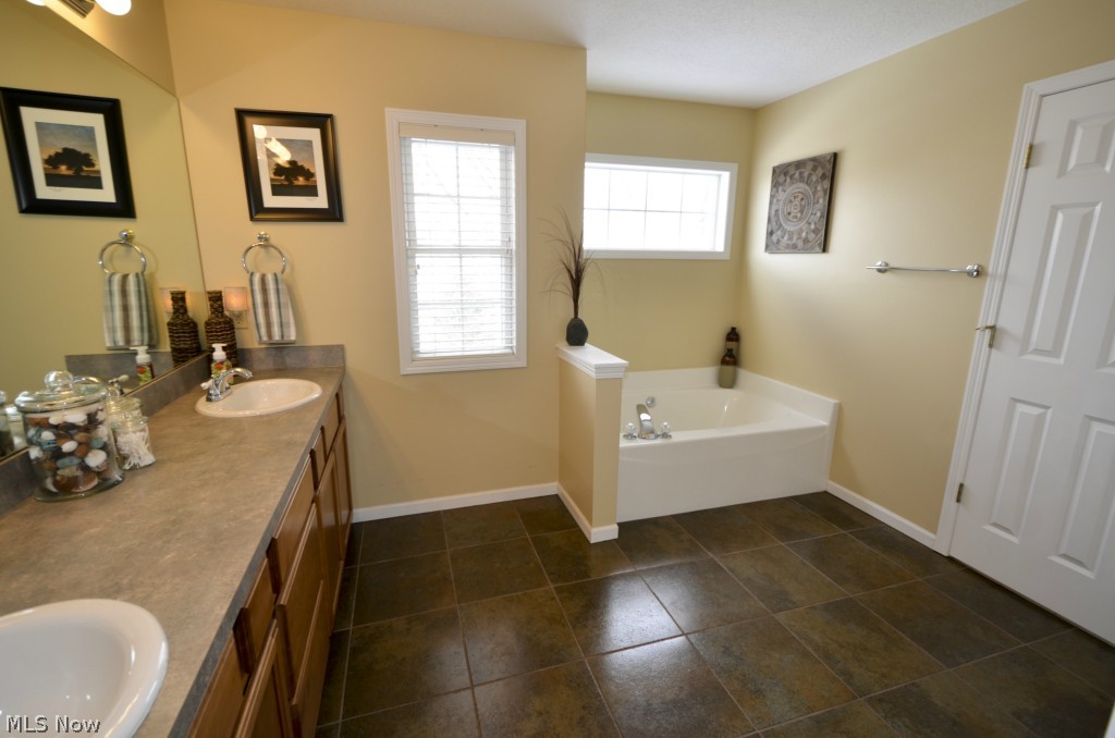 4335 Ridge Crest Drive Akron, OH 44321 - Photo 16 of 20 Gallery Image 16