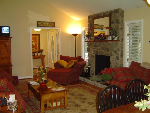 1397 Altice Mill Road Rocky Mount, VA 24151 - Photo 8 of 17 Living Room