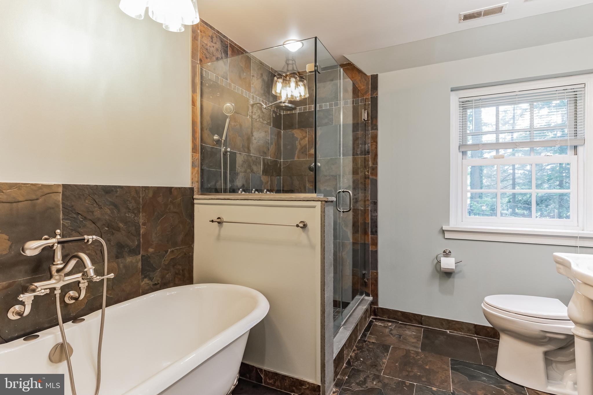 501 Edann Road Glenside, PA 19038 - Photo 13 of 33 Primary Bathroom