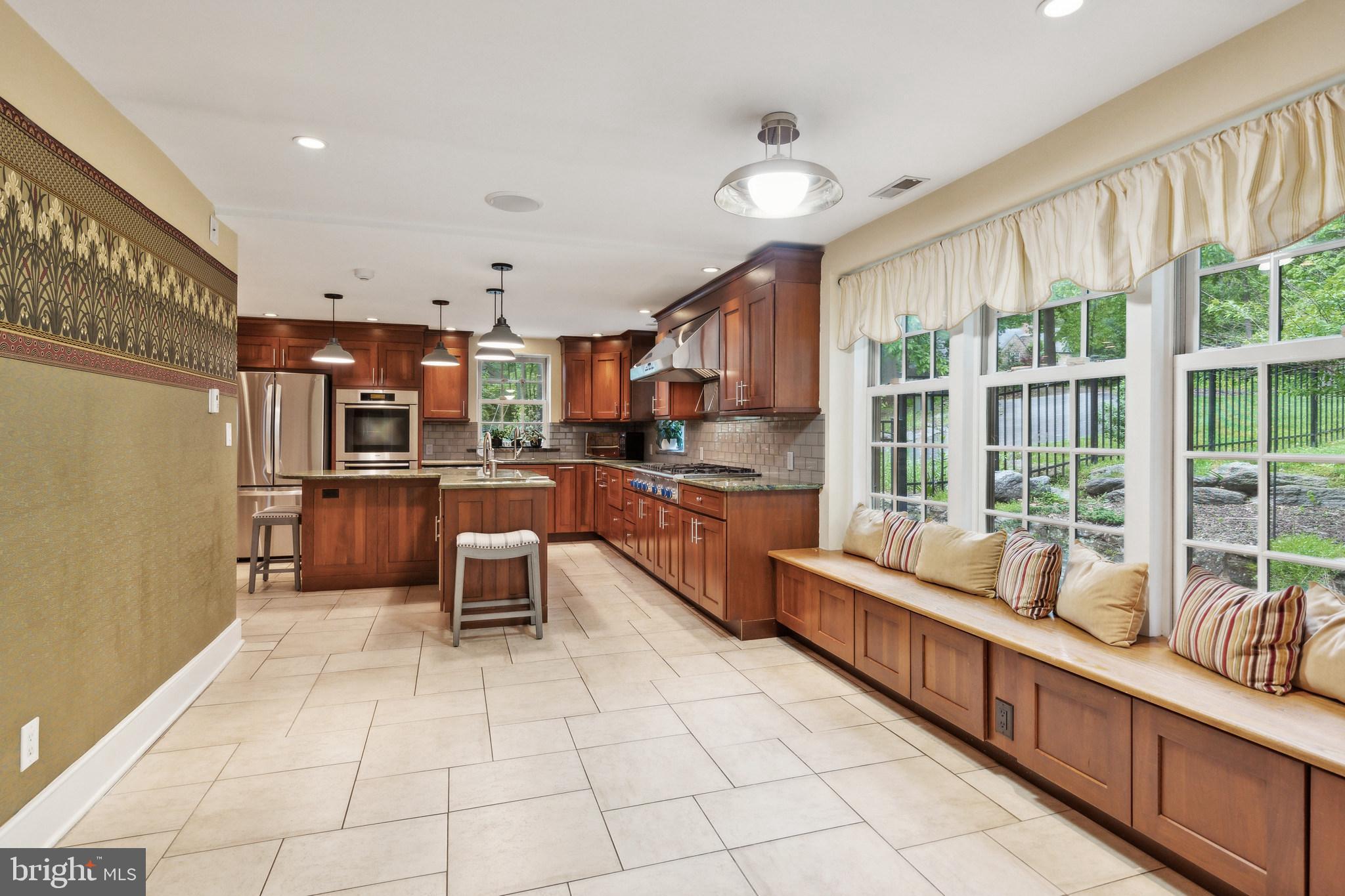 501 Edann Road Glenside, PA 19038 - Photo 5 of 33 Dining Room
