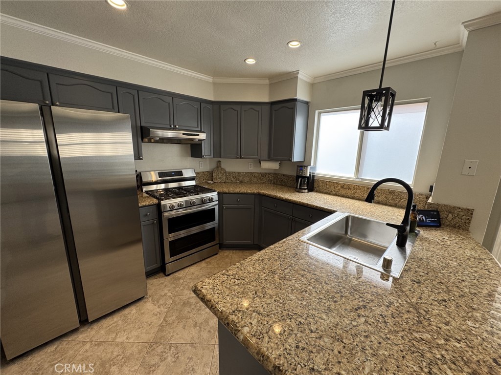 980 Acorn Lane Corona, CA 92878 - Photo 16 of 34