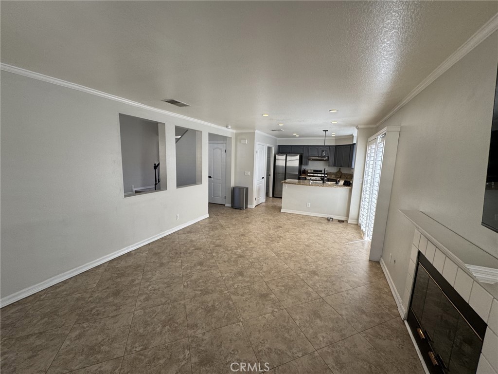 980 Acorn Lane Corona, CA 92878 - Photo 9 of 34