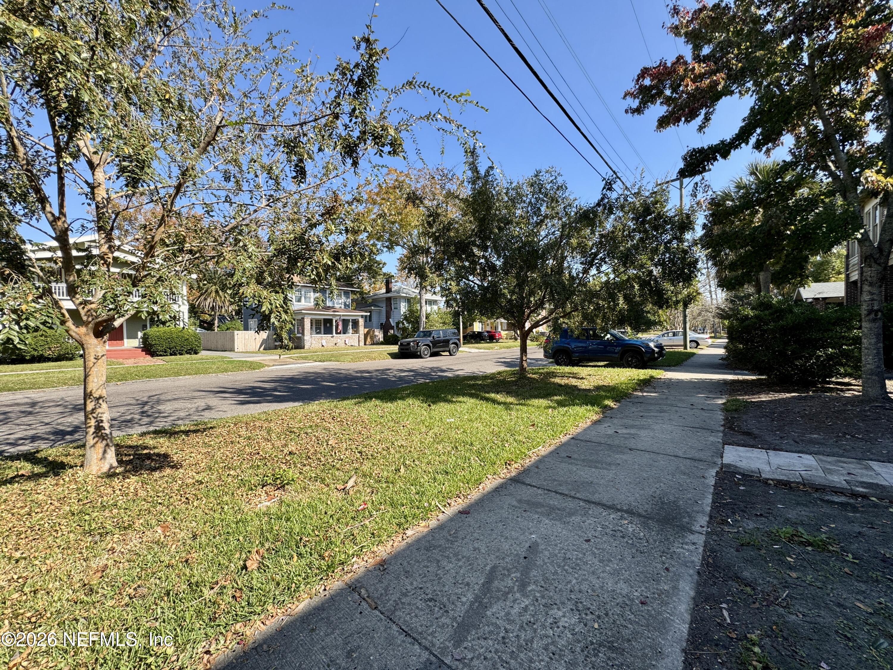 2670 Post Street, Unit 3 Jacksonville, FL 32204 - Photo 18 of 21 a view of yard with tree