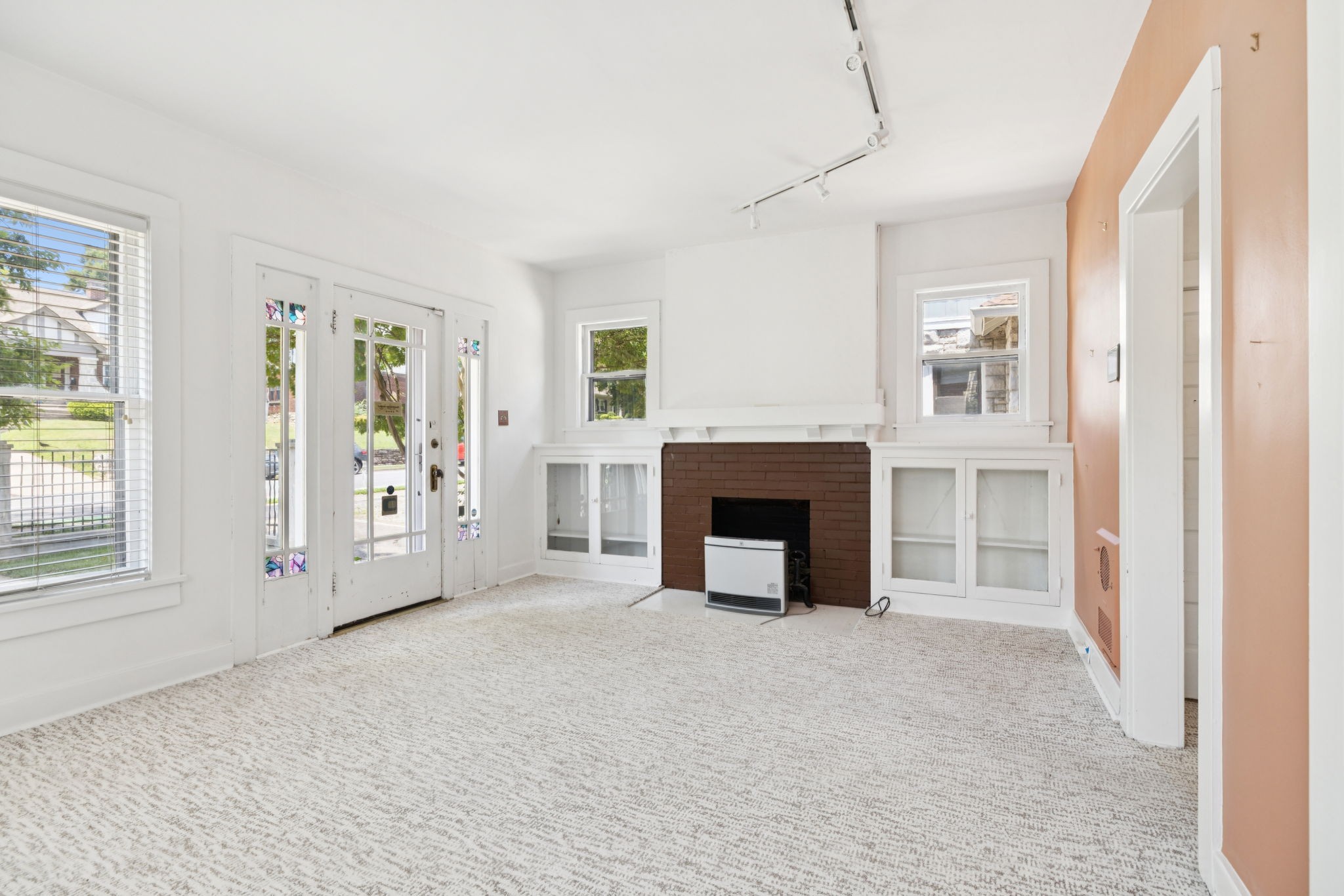 1604 17th Avenue South Nashville, TN 37212 - Photo 12 of 53 a view of an empty room with window