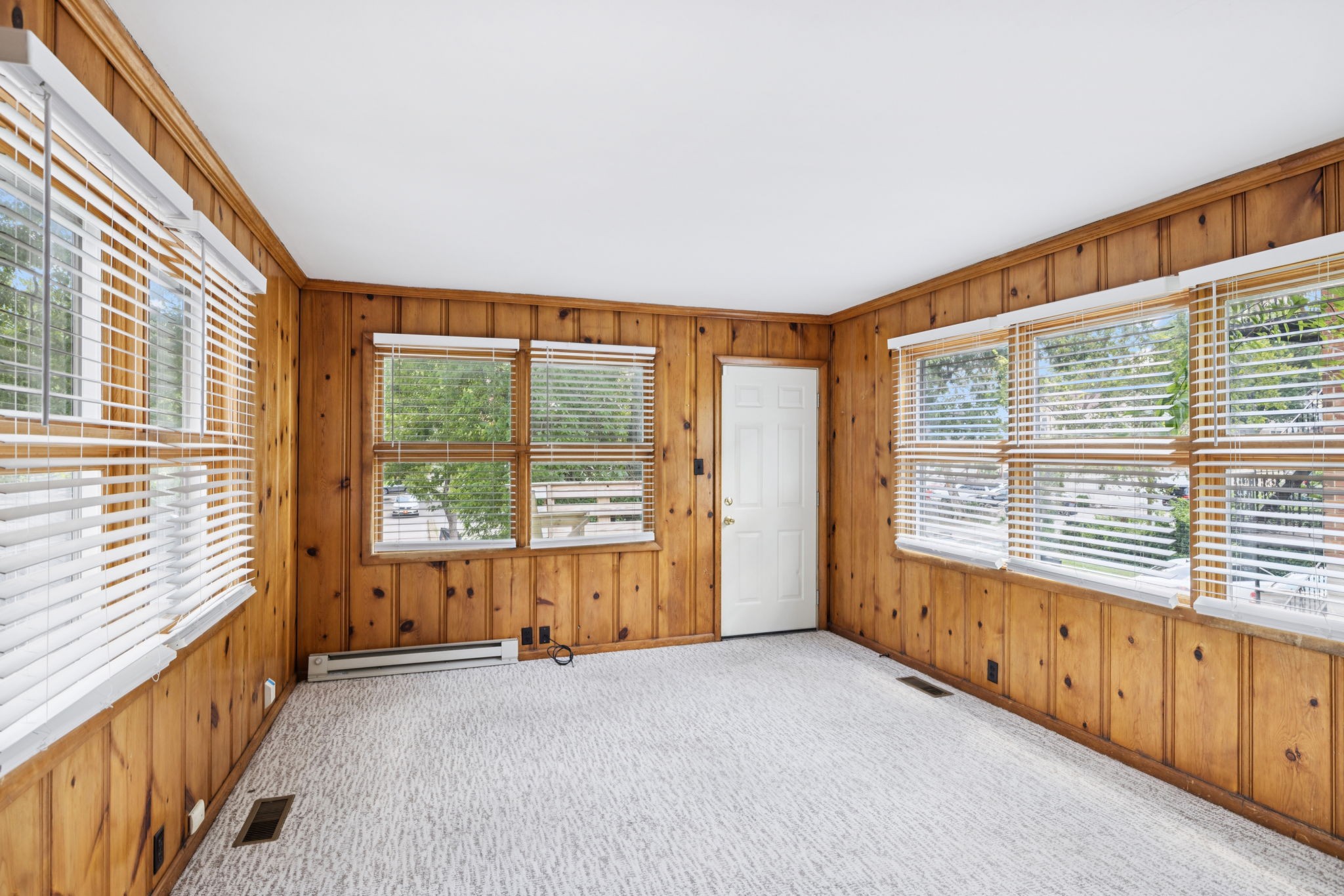 1604 17th Avenue South Nashville, TN 37212 - Photo 27 of 53 a view of an empty room with a window