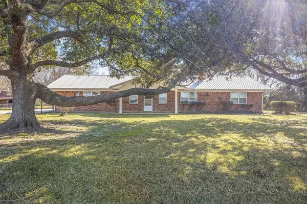 $375,000 | 11475 David Road, Welsh, LA 70591