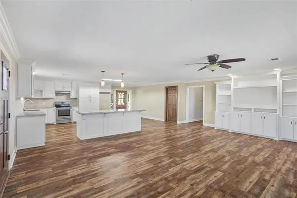 $375,000 | 11475 David Road, Welsh, LA 70591
