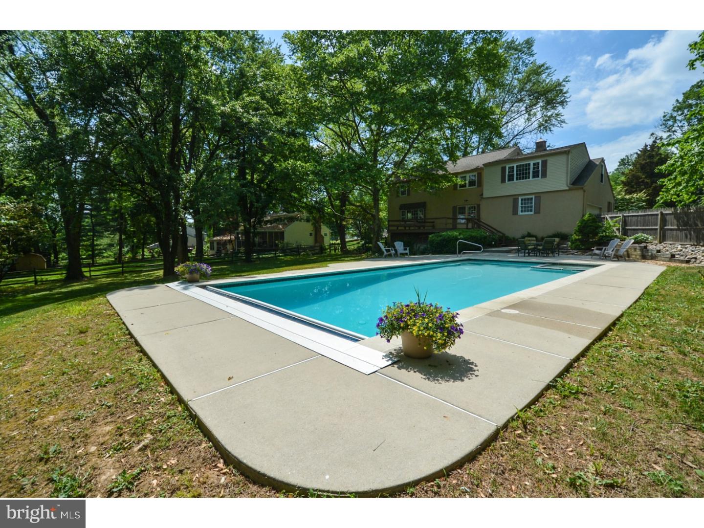 303 Powderhorn Road Fort Washington, PA 19034 - Photo 6 of 25 Exterior Back
