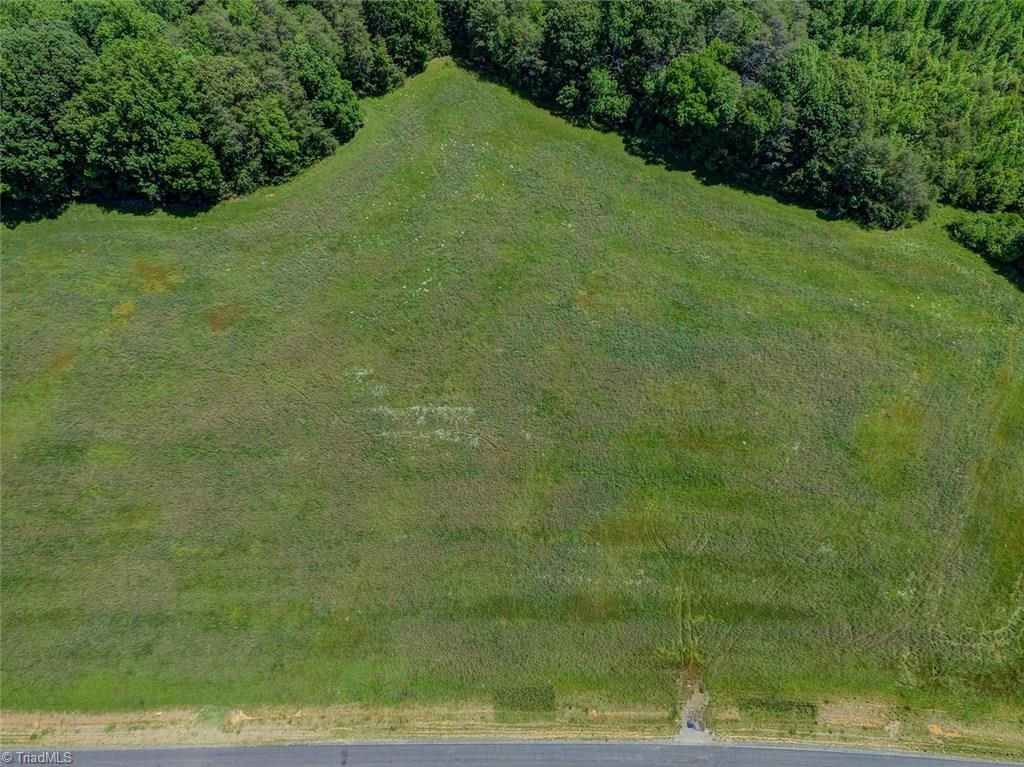 7488 Strader Road Summerfield, NC 27358 - Photo 10 of 18 Gallery Image 10