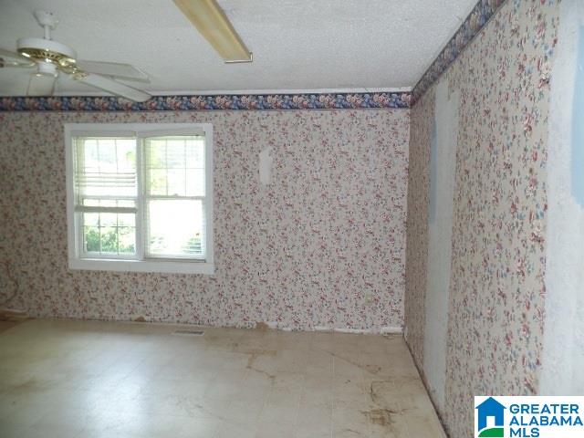 41 Ivanhoe Lane Calera, AL 35040 - Photo 5 of 15
