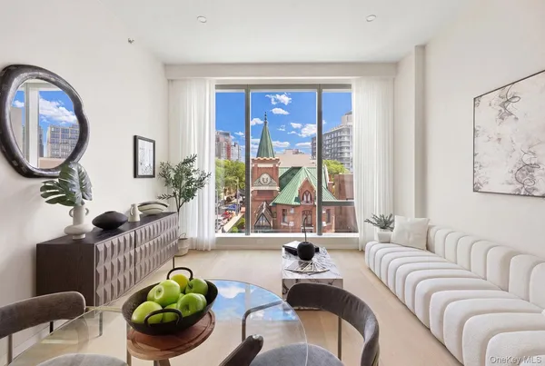 $1,641,000 | 11-50 45th Road, Unit 2A | Auburndale