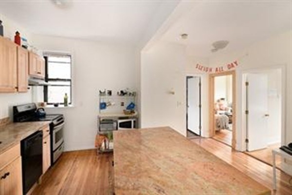137 Peterborough Street, Unit 14 Boston, MA 02215 - Photo 6 of 10