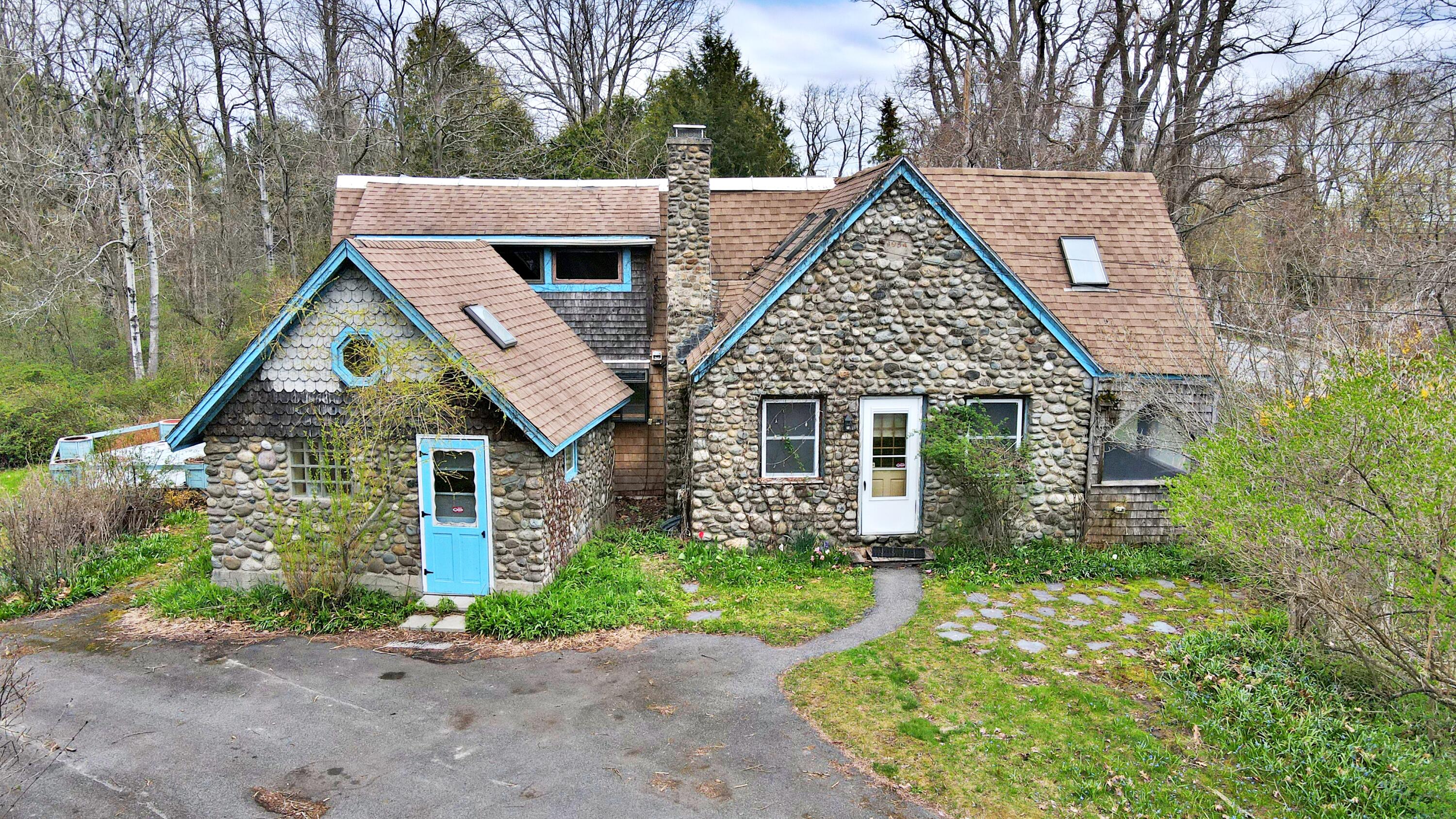 1442 State Street Bangor, ME 04401 - Photo 1 of 29 Exterior