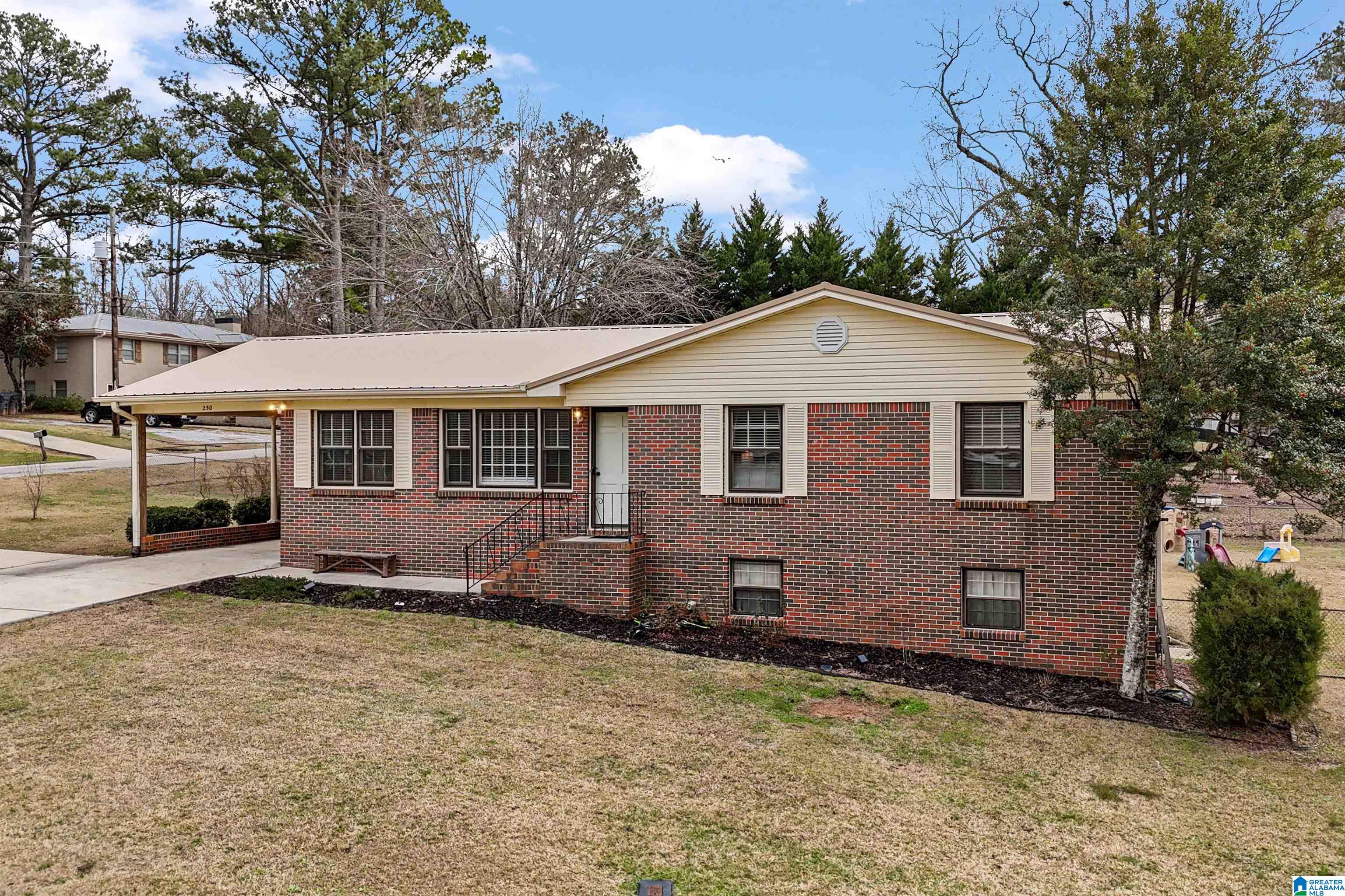 250 Pamela Drive Calera, AL 35040 - Photo 2 of 25