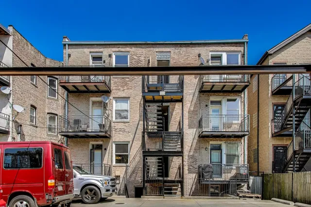 $274,900 | 6318 South Greenwood Avenue, Unit 3, Chicago, IL 60637