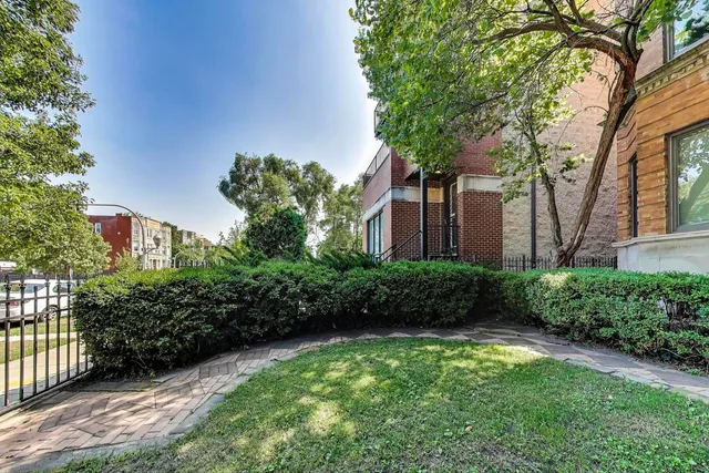 $274,900 | 6318 South Greenwood Avenue, Unit 3, Chicago, IL 60637