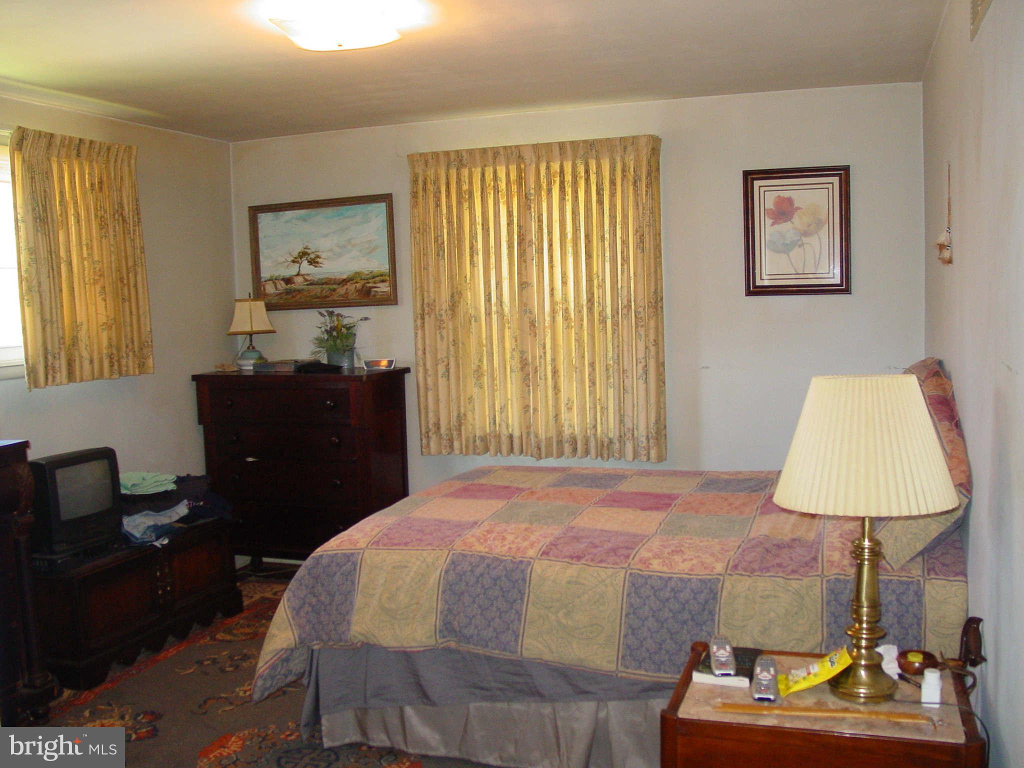 6102 Rusk Avenue Baltimore, MD 21209 - Photo 9 of 21 Bedroom (Master)