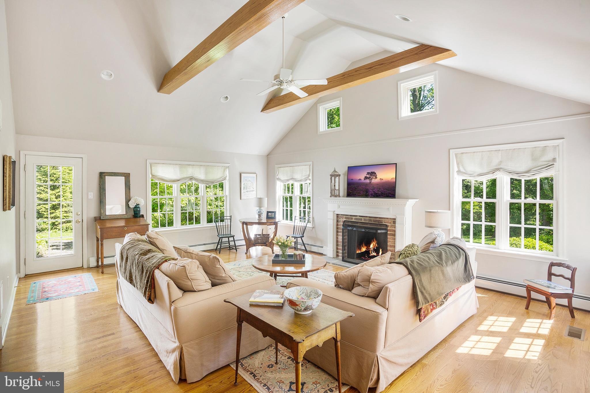 833 Milmar Road Newtown Square, PA 19073 - Photo 7 of 24 Great Room
