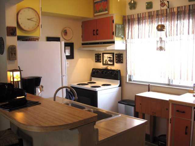 930 Pawnee Road Carmel, IN 46032 - Photo 4 of 12 Gallery Image 4