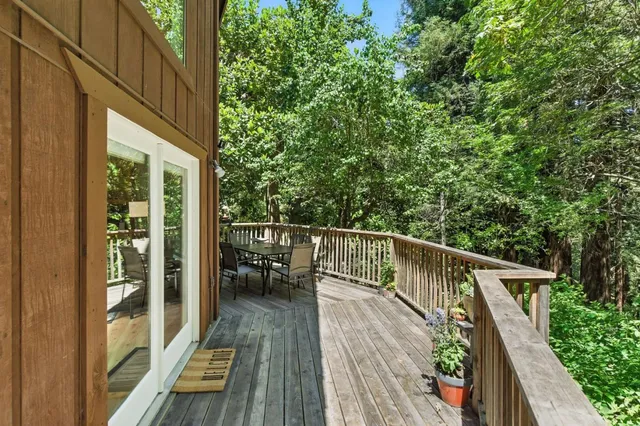 a view of backyard with green space