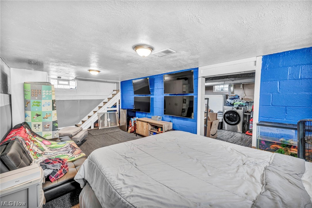 12718 North Road Cleveland, OH 44111 - Photo 15 of 18 Gallery Image 15