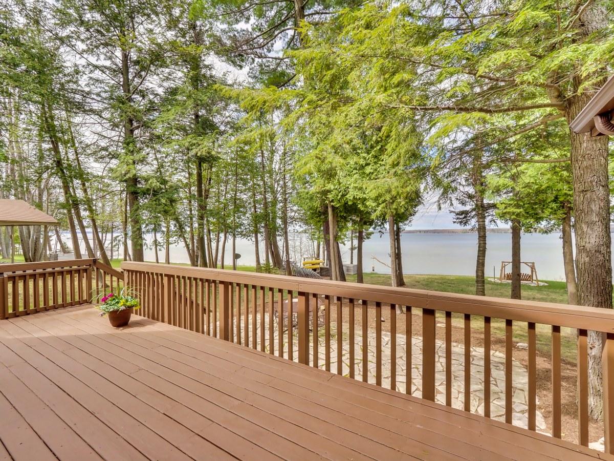 4729 East Burt Lake Road Cheboygan, MI 49721 - Photo 7 of 40 Gallery Image 7