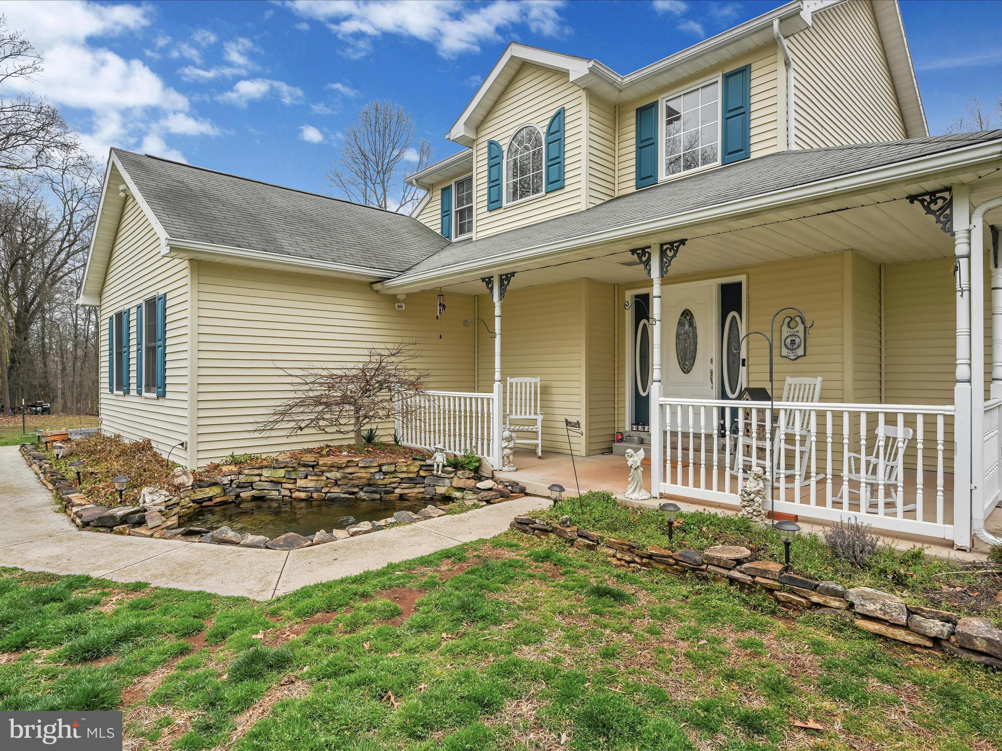 335 Roxberry Road York Haven, PA 17370 - Photo 7 of 38 front