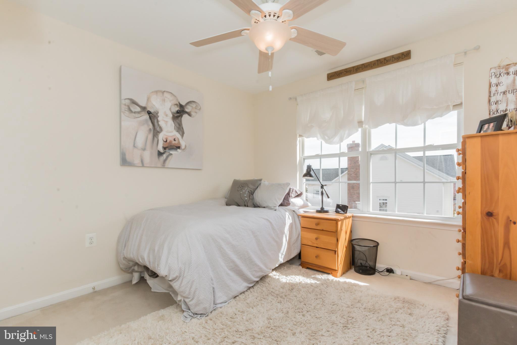 613 Springhouse Square Southeast Leesburg, VA 20175 - Photo 23 of 36 Bedroom 3