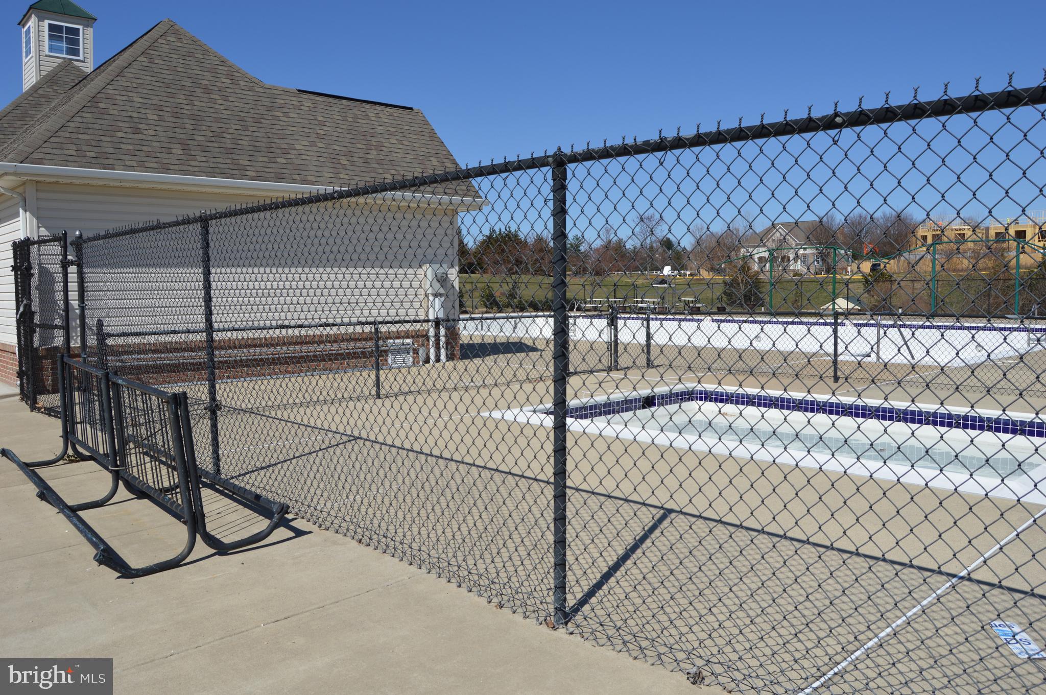 613 Springhouse Square Southeast Leesburg, VA 20175 - Photo 33 of 36 Walk to neighborhood swimming pool
