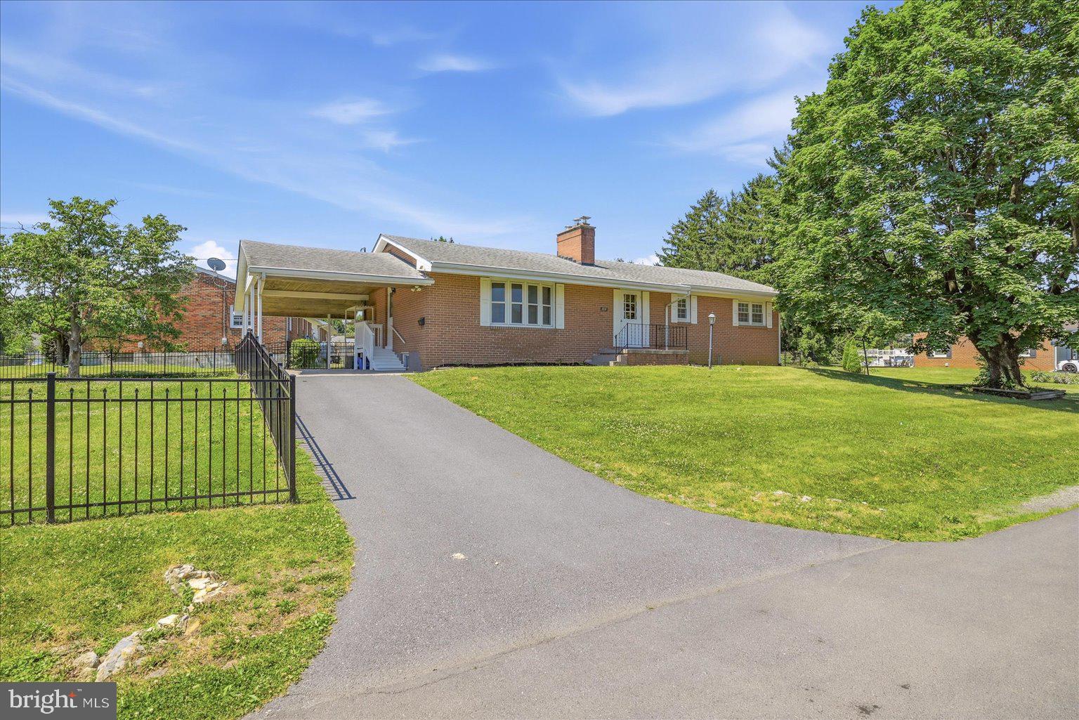 101 Locust Avenue Winchester, VA 22601 - Photo 3 of 47