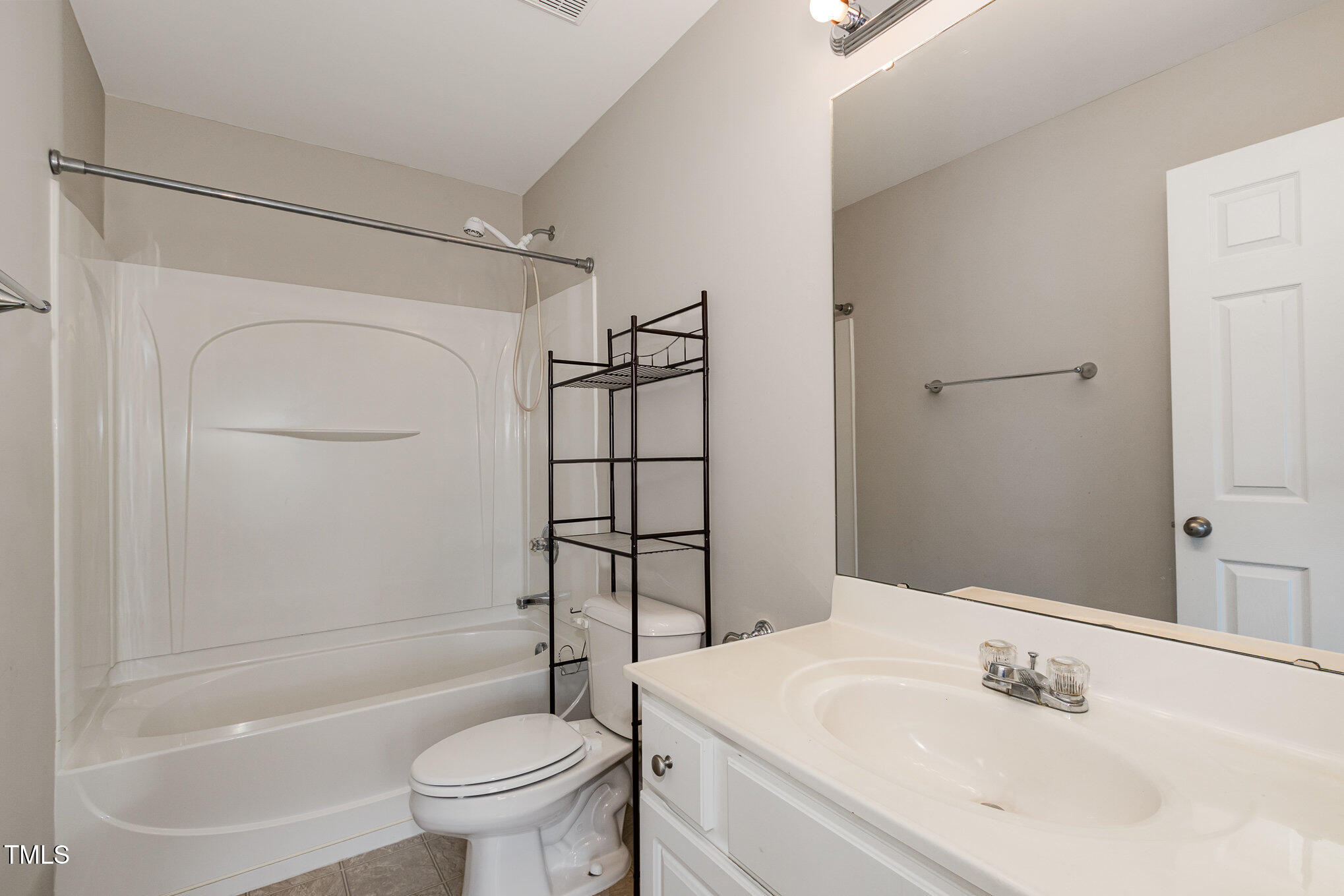 117 Gallent Hedge Trail Apex, NC 27539 - Photo 19 of 35 018_file_897