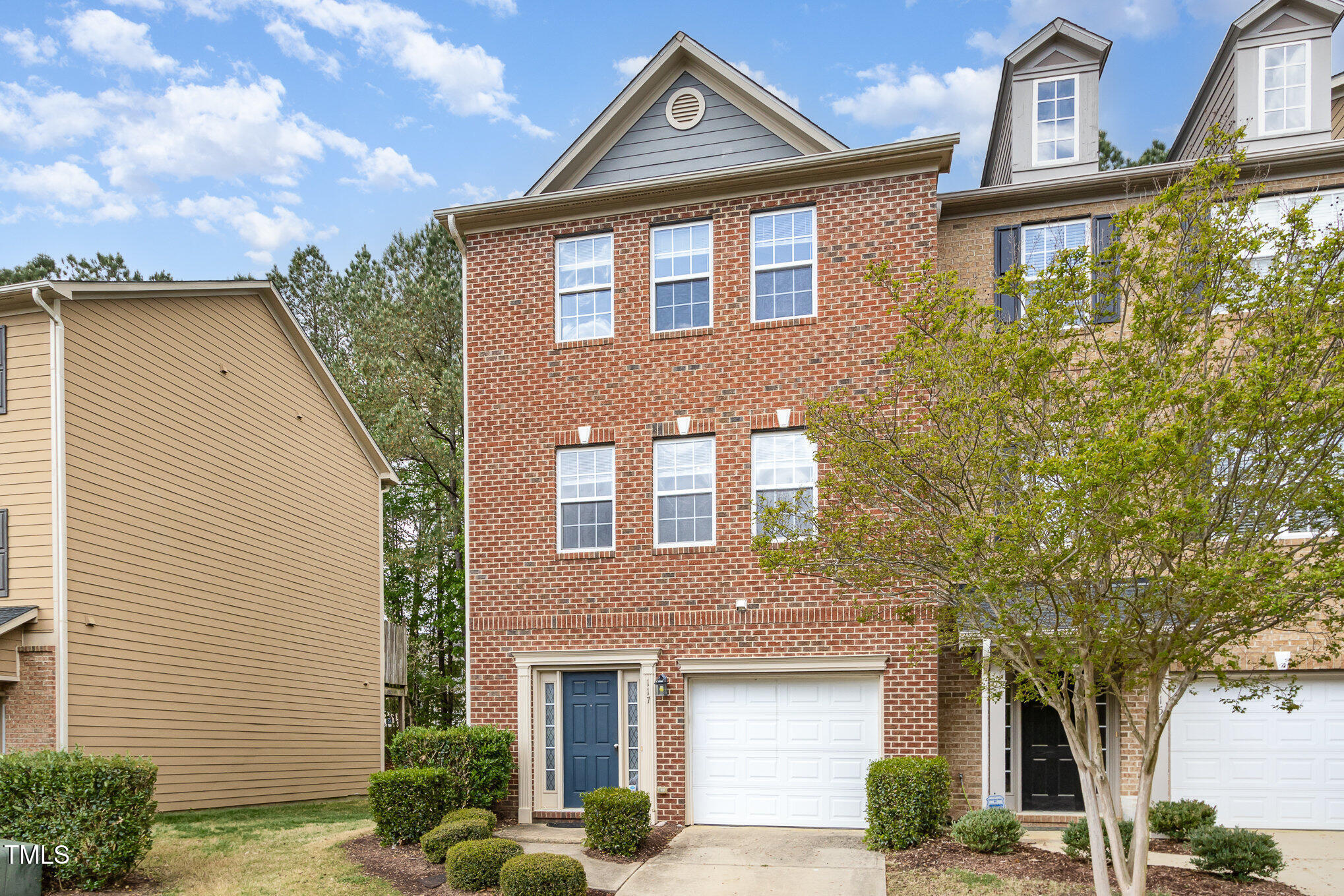 117 Gallent Hedge Trail Apex, NC 27539 - Photo 2 of 35 002_file_24