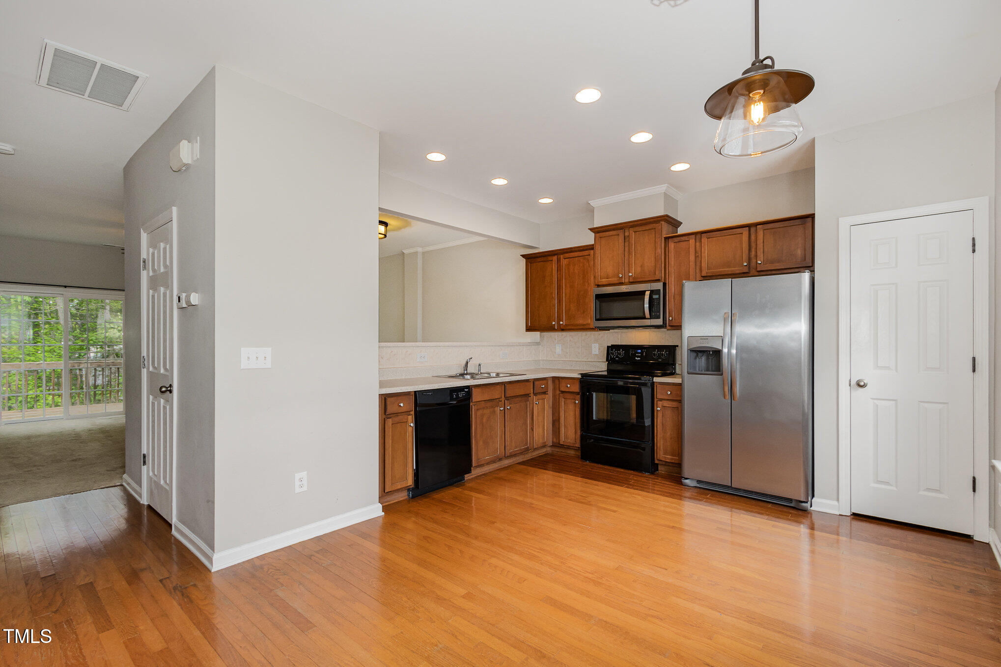 117 Gallent Hedge Trail Apex, NC 27539 - Photo 3 of 35 012_file_128