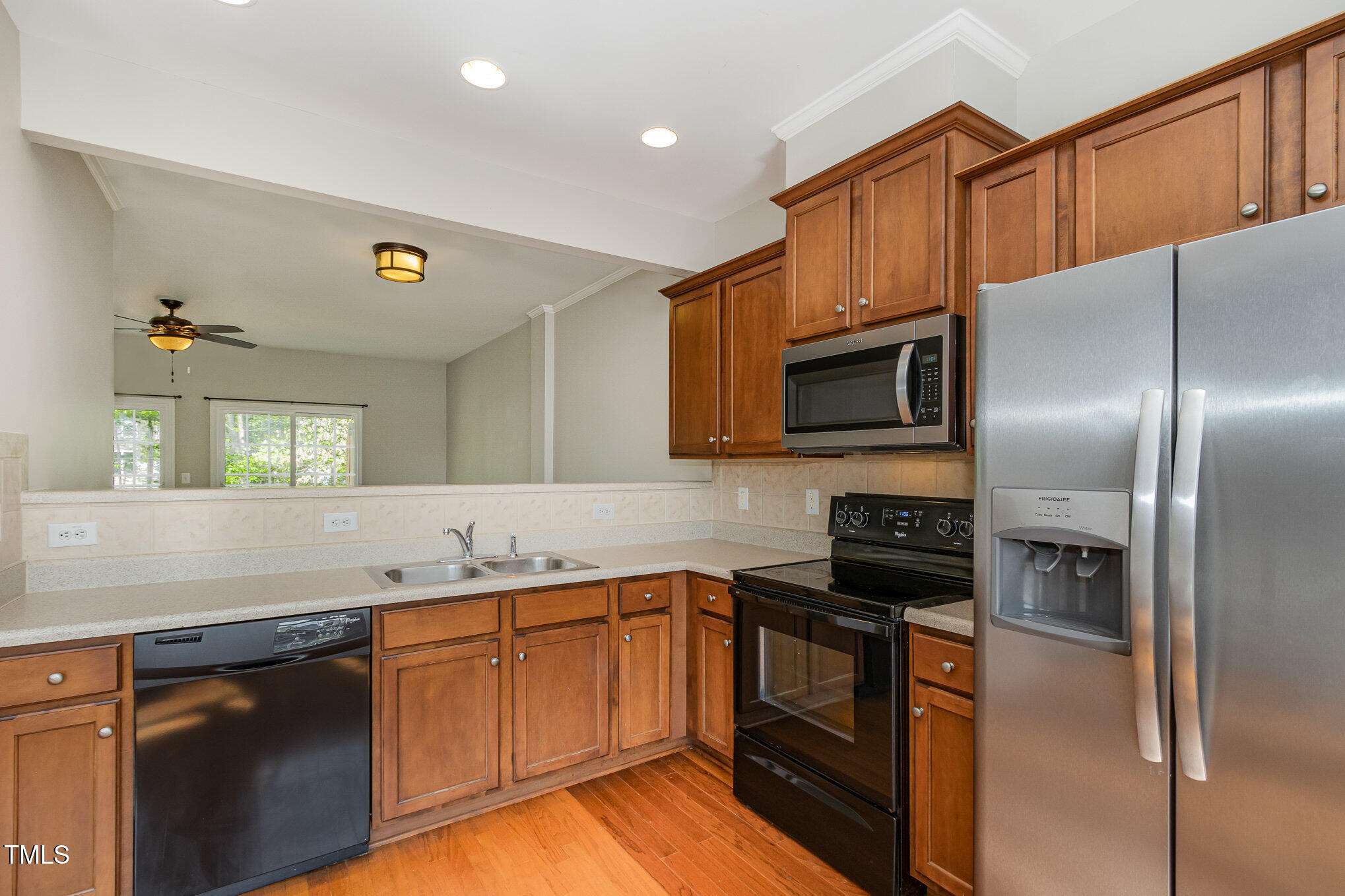 117 Gallent Hedge Trail Apex, NC 27539 - Photo 6 of 35 009_file_696